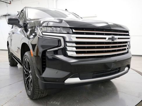 Used 2021 Chevrolet Tahoe High Country w/ Premium Package AWD/4WD image 40