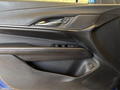 Used 2025 Cadillac CT4 Luxury RWD image 18