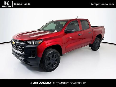 Used 2025 Chevrolet Colorado W/T w/ Advanced Trailering Package RWD image 1