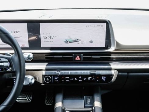 Certified 2023 Hyundai Ioniq 6 Limited RWD image 13