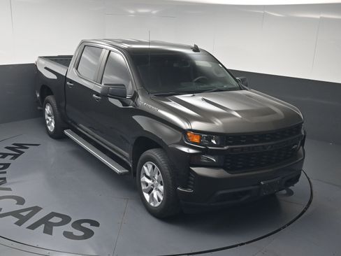 Used 2022 Chevrolet Silverado 1500 Custom w/ Safety Confidence Package AWD/4WD image 22