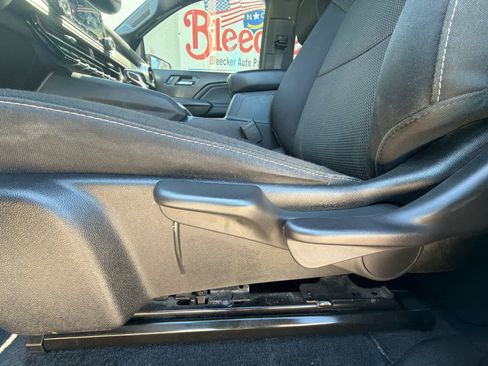 Used 2023 Chevrolet Colorado LT RWD image 20