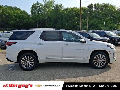 Certified 2023 Chevrolet Traverse Premier AWD/4WD image 9
