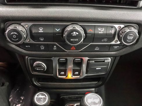 New 2026 Jeep Wrangler Sport AWD/4WD image 17