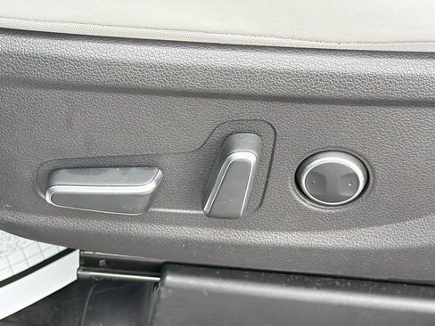 Used 2025 Hyundai Palisade SEL FWD image 27