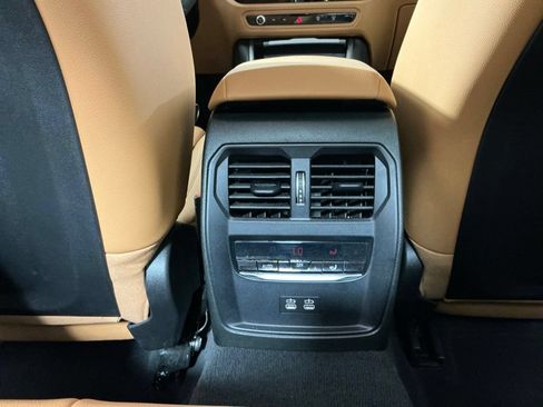 Certified 2025 BMW 330i xDrive Sedan w/ M Sport Package AWD/4WD image 27