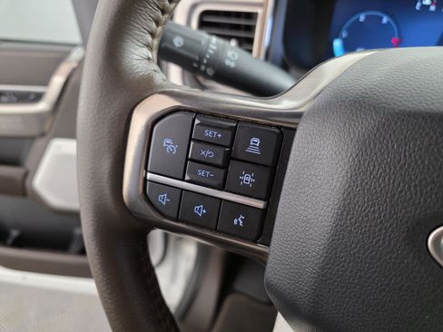 Used 2024 Ford F350 King Ranch w/ FX4 Off-Road Package image 32