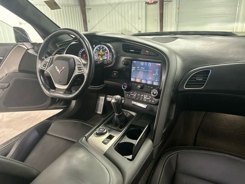 Used 2015 Chevrolet Corvette Z06 w/ 3LZ Preferred Equipment Group image 20