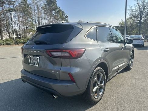 Used 2024 Ford Escape ST-Line image 5