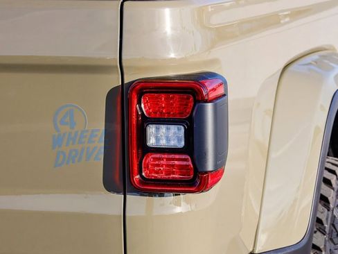 New 2026 Jeep Gladiator Willys image 10