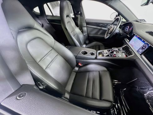 Used 2018 Porsche Panamera 4 AWD/4WD image 29