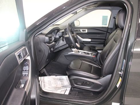 Used 2023 Ford Explorer XLT w/ Equipment Group 202A image 22