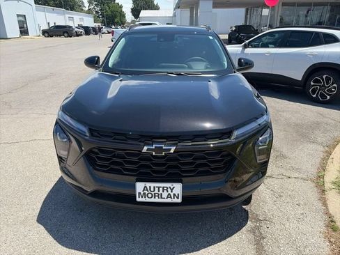 New 2026 Chevrolet Trax LT w/ Driver Confidence Package FWD image 10