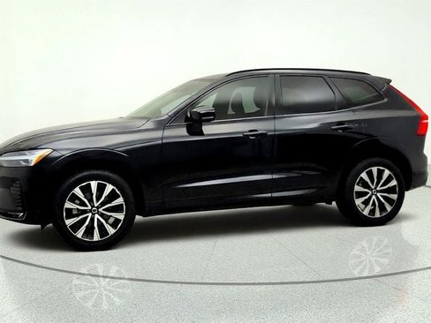 Used 2024 Volvo XC60 B5 Core w/ Climate Package AWD/4WD image 8
