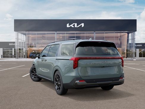 New 2027 Kia Carnival EX FWD image 4