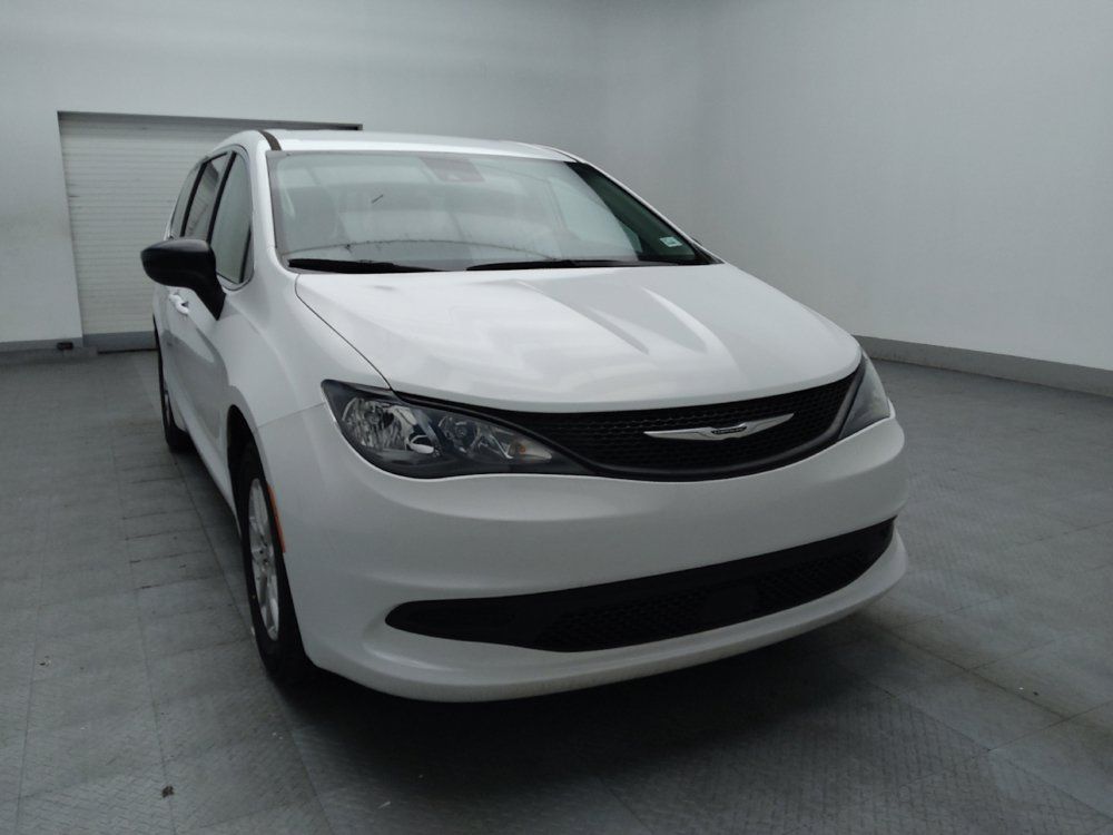 Used 2024 Chrysler Voyager LX FWD image 13