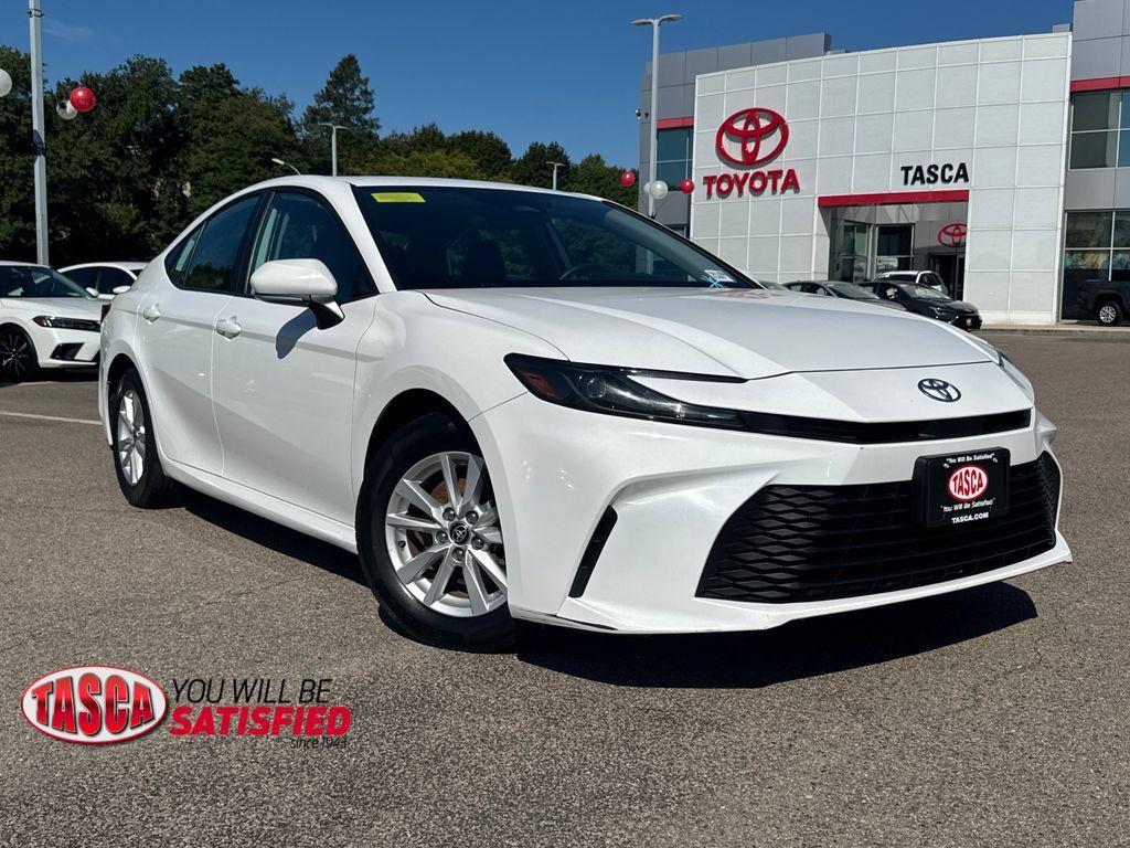 Used 2025 Toyota Camry LE FWD 360° Tour