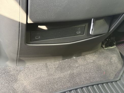 New 2026 Cadillac Escalade Luxury image 17