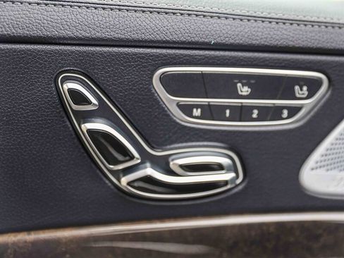 Used 2016 Mercedes-Benz S 550 Sedan image 28