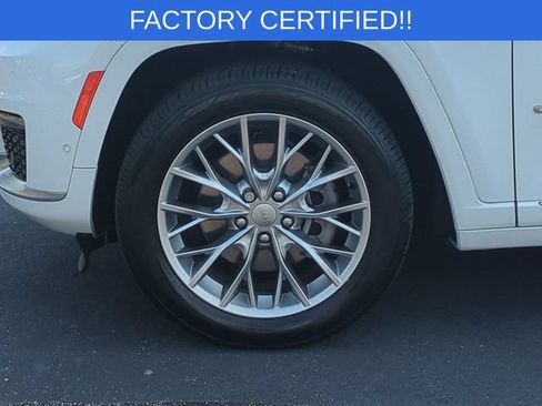 Certified 2023 Jeep Grand Cherokee L Summit w/ Luxury Tech Group V AWD/4WD image 10