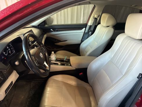 Used 2018 Honda Accord Touring image 20