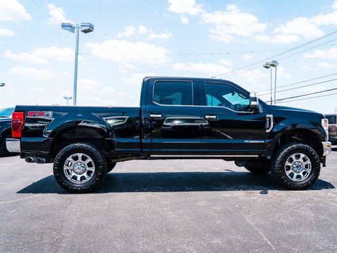 Used 2022 Ford F250 King Ranch w/ King Ranch Ultimate Package AWD/4WD image 3