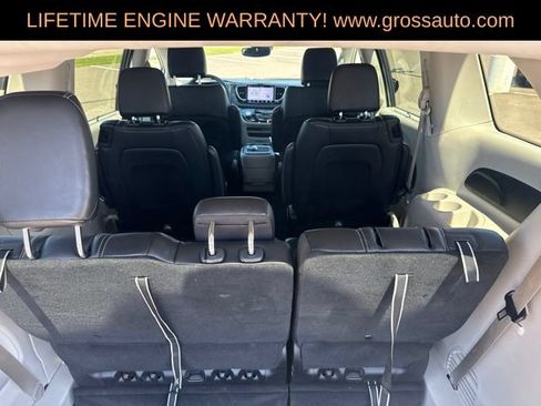 Certified 2024 Chrysler Pacifica Touring-L FWD image 21