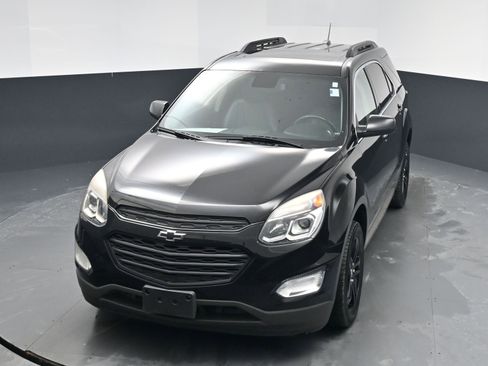 Used 2017 Chevrolet Equinox LT image 11