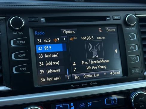 Used 2017 Toyota Highlander XLE FWD image 20