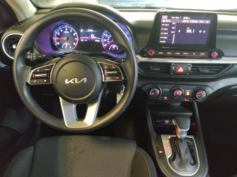 Used 2024 Kia Forte LXS FWD image 22