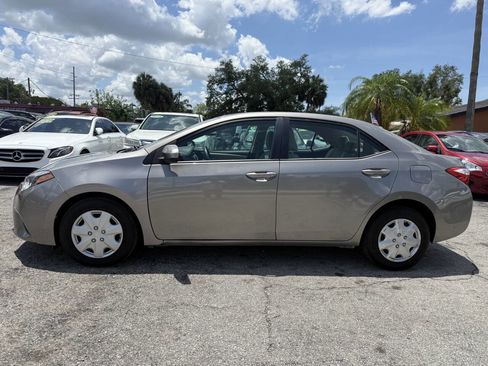 Used 2014 Toyota Corolla LE FWD image 4