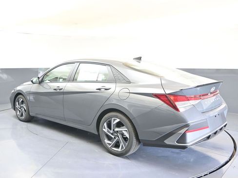 New 2025 Hyundai Elantra Sport image 3