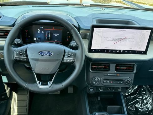 New 2025 Ford Maverick Lariat image 15