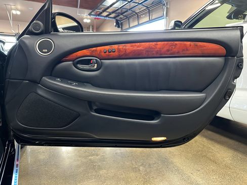 Used 2002 Lexus SC 430 Convertible RWD image 26