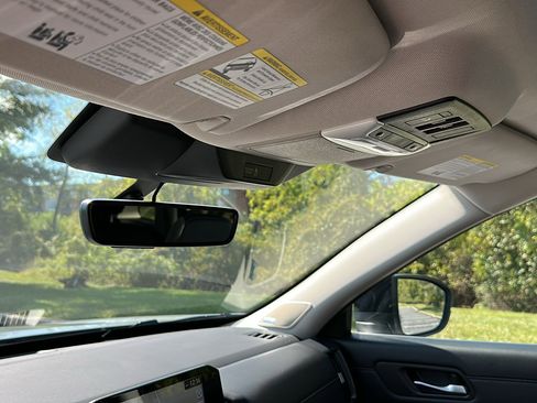 Certified 2024 Nissan Pathfinder SL w/ SL Premium Package image 24