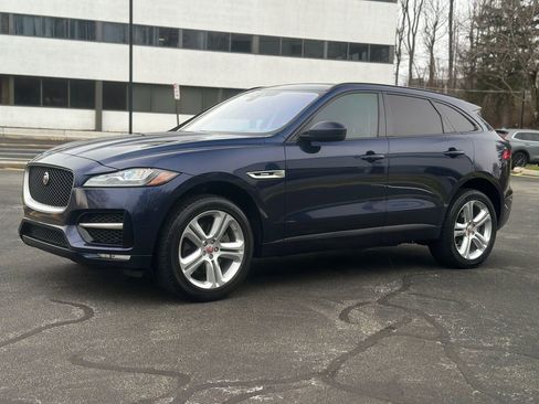 Used 2017 Jaguar F-PACE R-Sport image 3