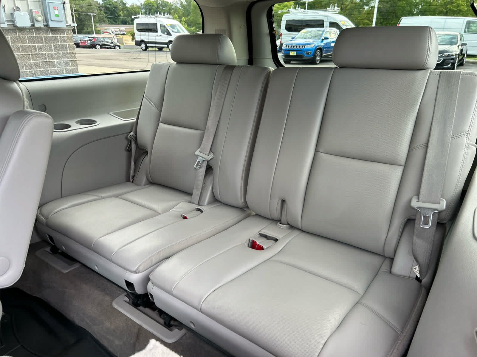 Used 2013 Chevrolet Suburban LTZ AWD/4WD image 23