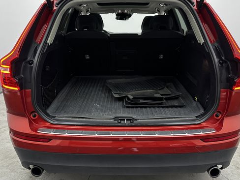 Used 2019 Volvo XC60 T6 Momentum w/ Premium Package image 31