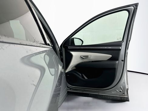 Used 2022 Hyundai Tucson Limited AWD/4WD image 34
