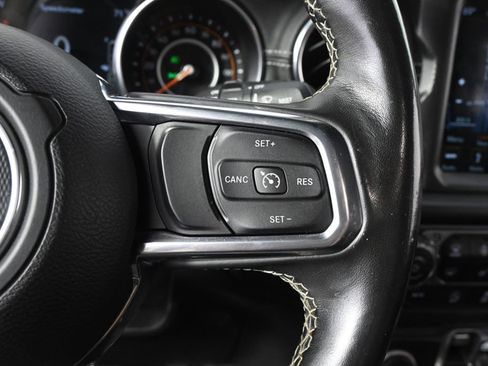 Used 2019 Jeep Wrangler Unlimited Sahara AWD/4WD image 34