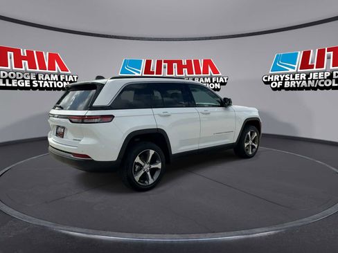 New 2026 Jeep Grand Cherokee Limited image 8