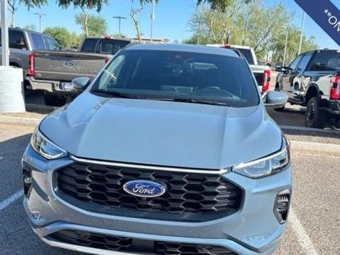 Used 2026 Ford Escape ST-Line Elite w/ Premium Technology Package AWD/4WD image 2