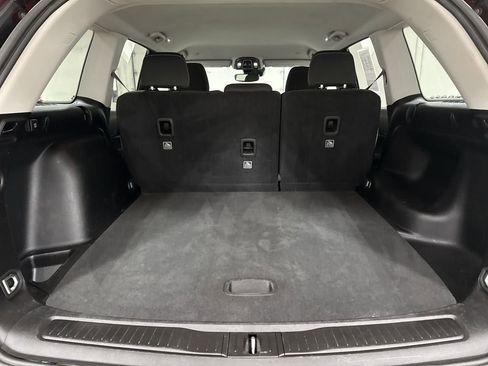 Used 2023 Jeep Grand Cherokee Laredo image 23