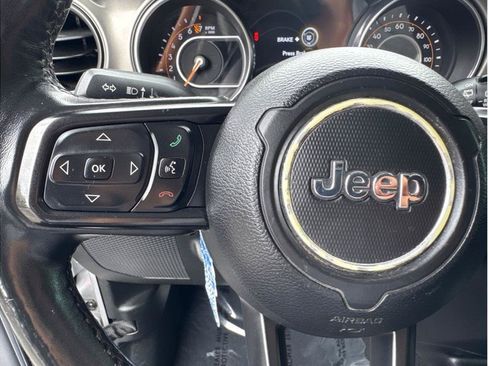Used 2018 Jeep Wrangler Unlimited Sport S AWD/4WD image 31