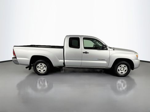 Used 2011 Toyota Tacoma 2WD Access Cab w/ SR5 Pkg #2 image 4