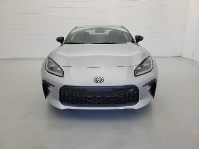 Used 2023 Toyota GR86 Premium RWD image 2