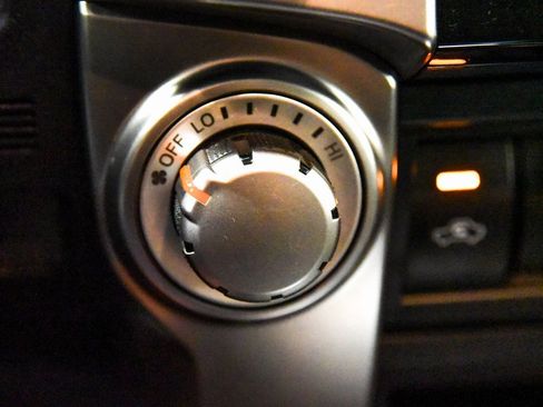 Used 2024 Toyota 4Runner SR5 image 22