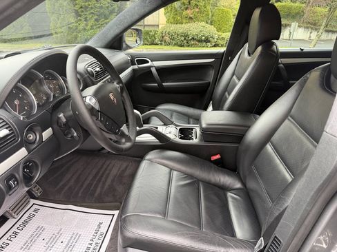 Used 2008 Porsche Cayenne Turbo AWD/4WD image 12