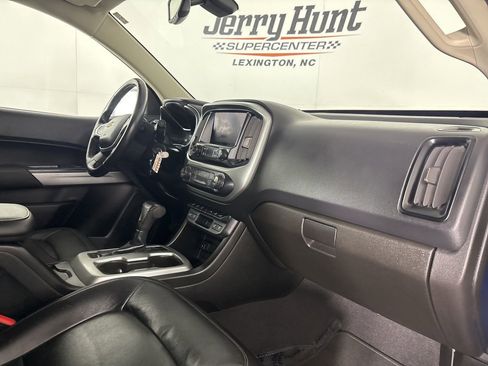 Used 2020 Chevrolet Colorado ZR2 w/ ZR2 Dusk Special Edition image 25