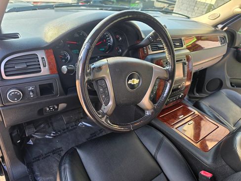 Used 2012 Chevrolet Avalanche LTZ RWD image 33